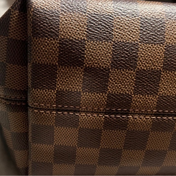 Authentic Louis Vuitton Graceful MM - Picture 12 of 13